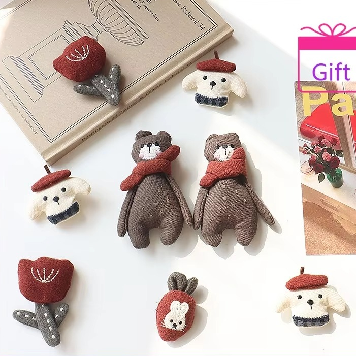 Tuxedo Lapel Pin - 토끼 브로치 빨간 스카프 곰 튤립