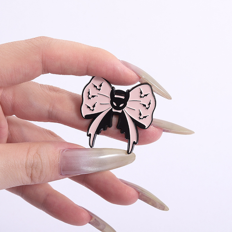 할로윈 테마 브로치 핀 귀여운 리본 모양 해골 디자인  - Tuxedo Lapel Pin 리뷰 및 가격